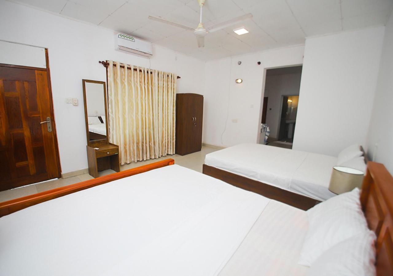 Birdsong Leisure Resort Tissamaharama Exterior photo