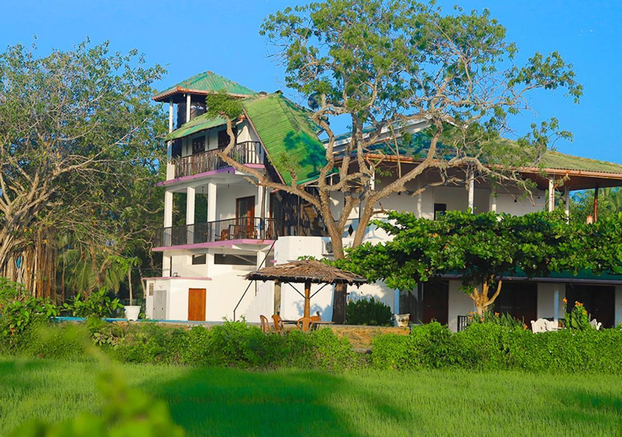 Birdsong Leisure Resort Tissamaharama Exterior photo
